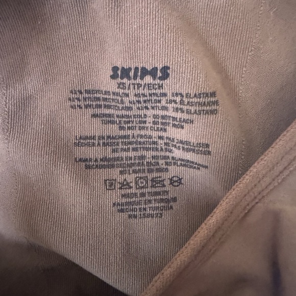 SKIMS Seamless Sculpt Scoop Neck Thong Body Suit Size XS Jasper Brown NWOT $70 - Picture 7 of 7